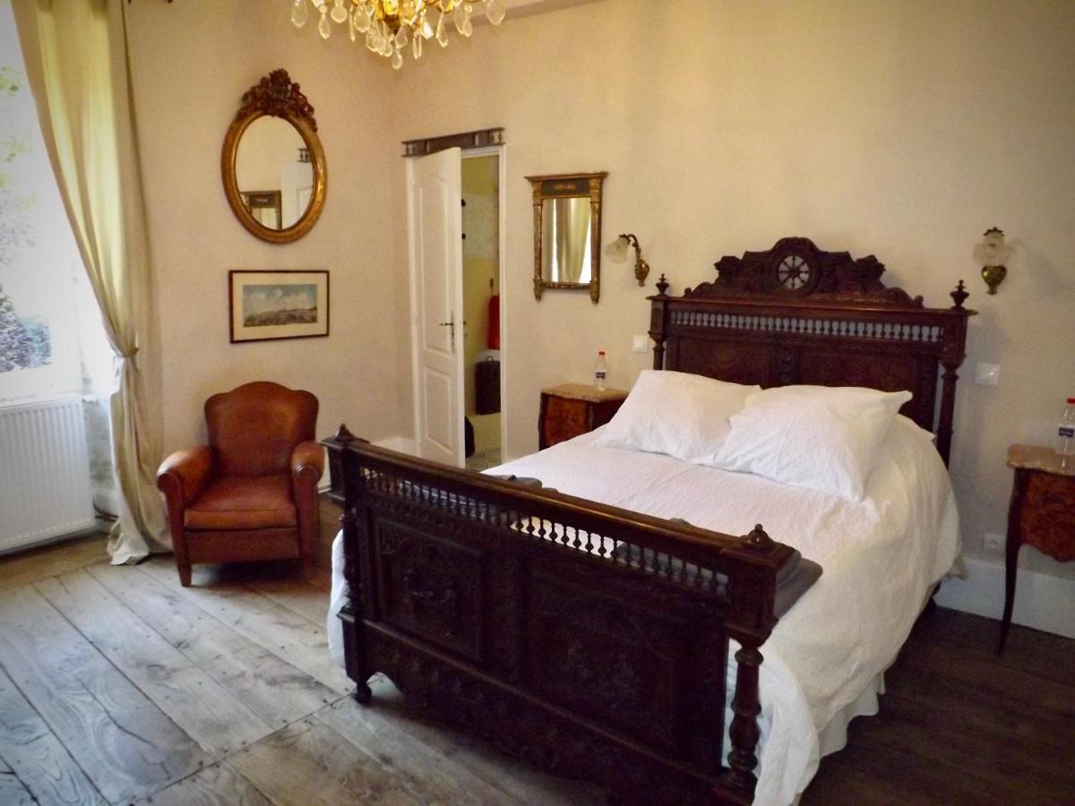 Montembœuf Domaine De Lalat - B&B With En-Suite Bathrooms All Rooms With Garden Views المظهر الخارجي الصورة