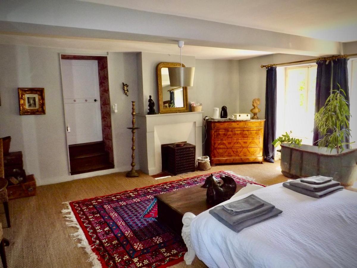Montembœuf Domaine De Lalat - B&B With En-Suite Bathrooms All Rooms With Garden Views المظهر الخارجي الصورة